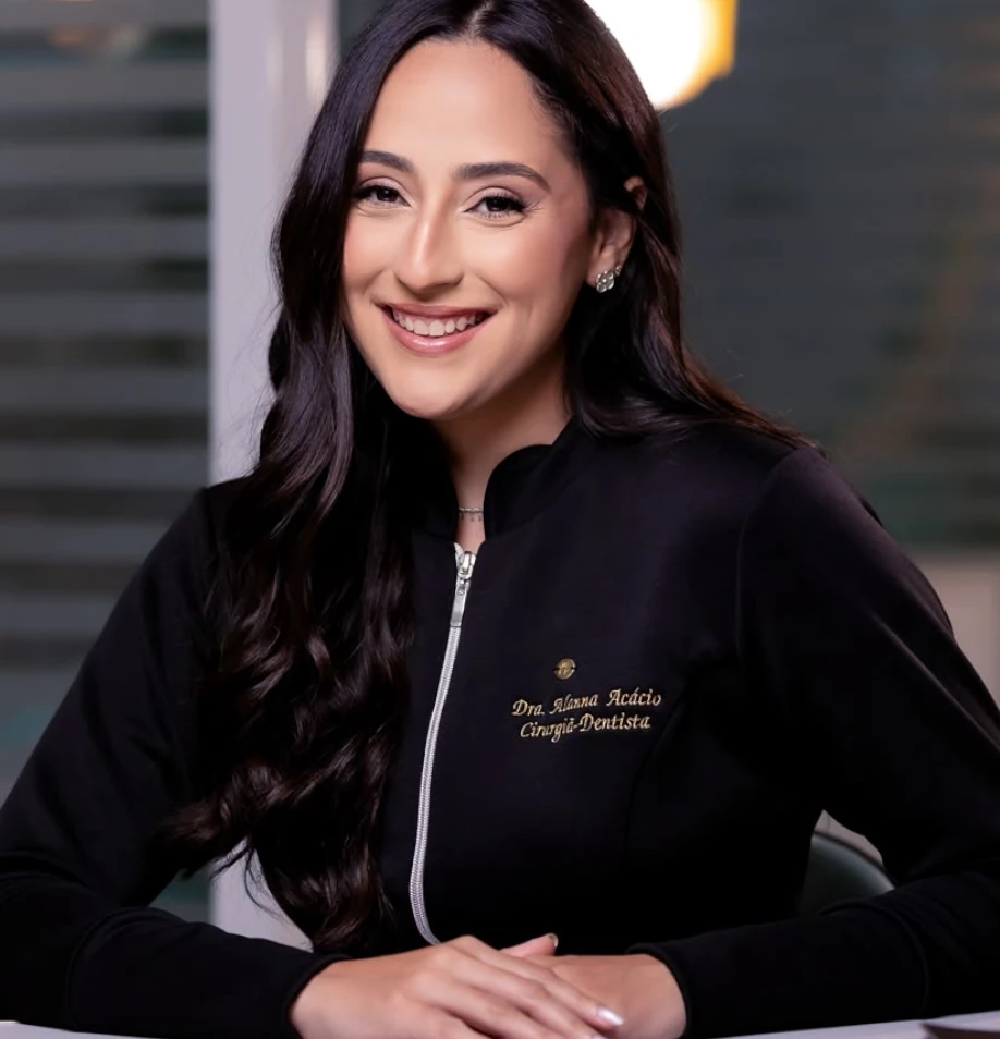 Dra. Alanna Acácio